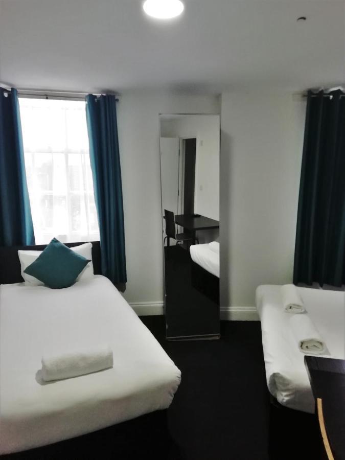เดอะ แบงก์ โฮเต็ล ลอนดอน Hotel บาร์คกิ้ง ภายนอก รูปภาพ
